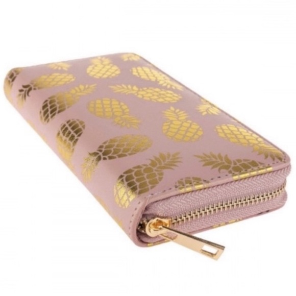 Pink wallet with gold pineapples! - Picture 2 of 3